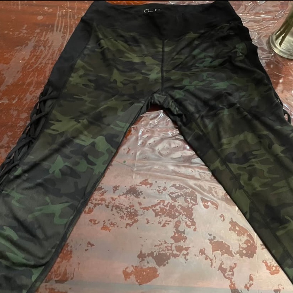 Jessica Simpson Black and Green Activewear